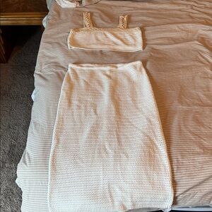 House of Harlow 1960 Cream Crochet set